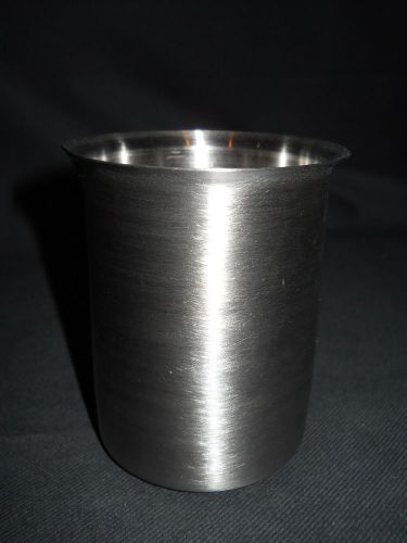 Polar Ware Stainless Steel 250mL Griffin Style Beaker w/ Pour Spout, 250B