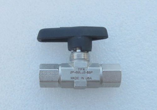 Parker 1/8&#034; stainless steel ball valve 2f-b2lj2-ssp new for sale