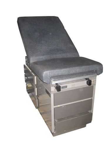 Ritter Midmark 104 100-025 OB-GYN Medical Patient Grey Exam Table Bench Bed