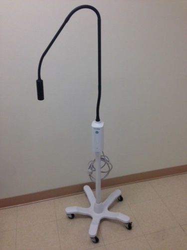 WELCH ALLYN Exam Light IV #48810 with mobile stand #48950 Excellent Condition