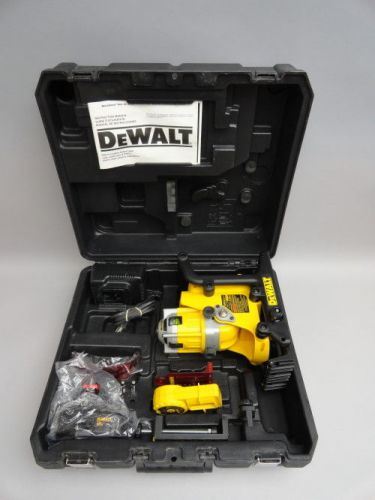 Dewalt dw073 battery cordless rotary laser line level leveling kit 9.6 - 18 volt for sale