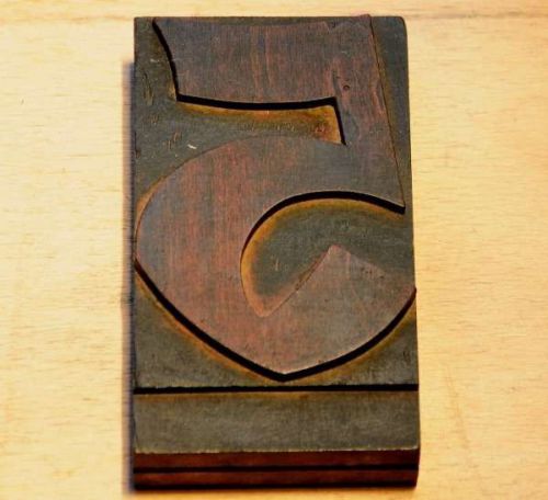 Fancy number: 5  old wooden letterpress printing block wood type printer antique