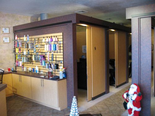 ENTIRE CONTENTS TANNING SALON.  WALLS, FIXTURES, TANNING BEDS, COUCHES MUCH MORE
