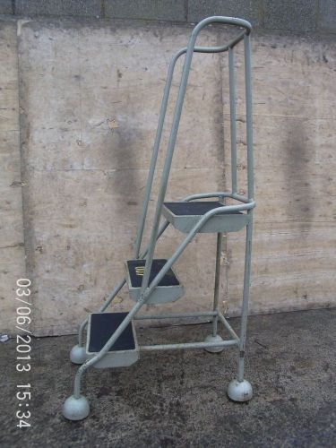 Step  ladders  /  work platform   on retracting castors ( wheels ) for sale