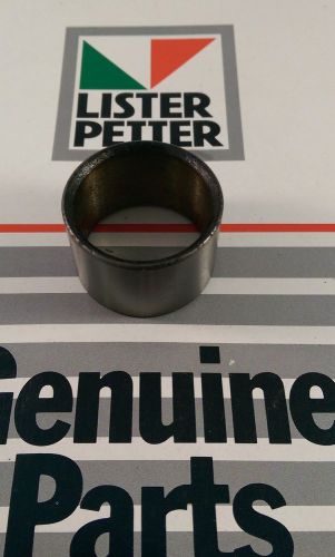 New &amp; Genuine Lister D &amp; DK Crankshaft Main Bearing / Bush 001-00033 D33