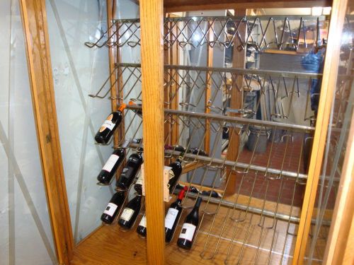 Wine Rack - Oak  - With Keys - Wine Included