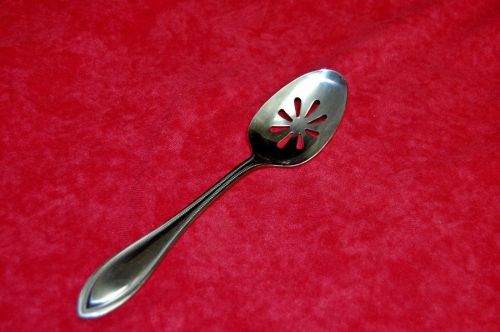 International American Bead, Stainless Pierced Serving Spoon, Flatware - Used