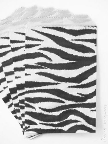 100 black and white zebra design, flat merchandise bags 4x6 inches