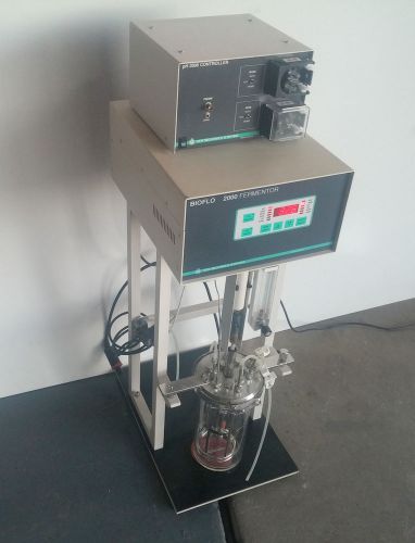 New Brunswick BIOFLO BF-2000 Fermentor with pH Controller, Vessel, Heater
