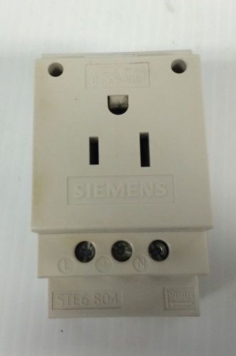 Siemens 5TE6804 Schuko Socket 16A 3-Pole USED