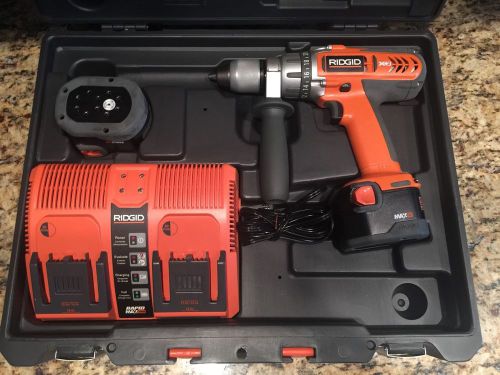 NEW - RIDGID R82015 1/2 INCH CORDLESS DRILL KIT