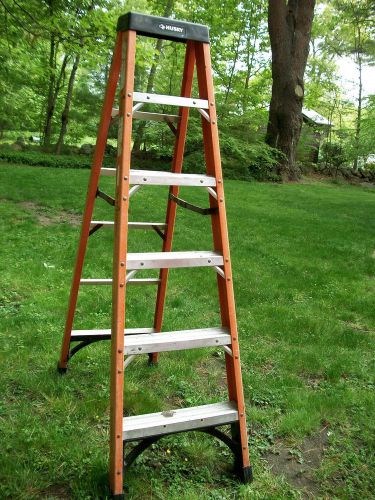 Red Husky 6&#039; Step Ladder Fiberglass