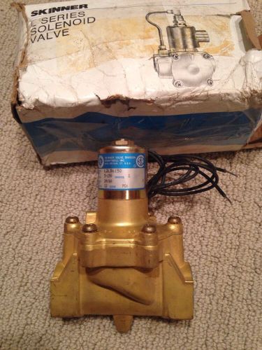Honeywell skinner solenoid valve l2lb6150  1&#034; npt, new in box, no reserve for sale