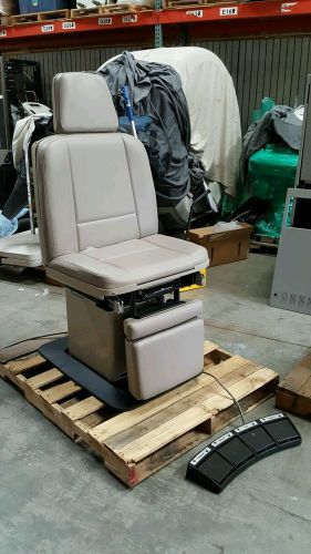 Midmark 75 Anniversary  Power Exam Chair Foot control brand new upholstery