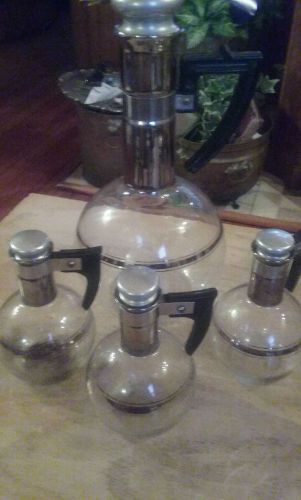 Vintage hot water glass coffee pot 12&#034; tall with 3- 6 inch glass Coffee pots