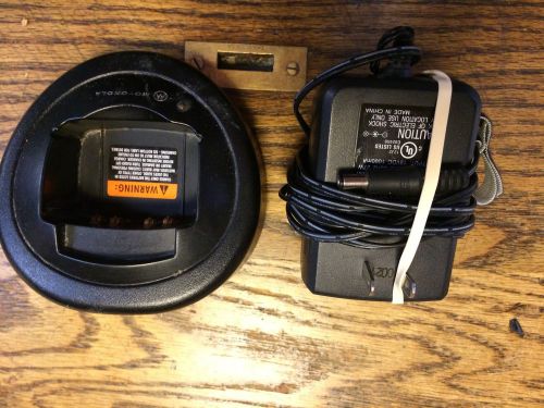 Motorola Battery Charger Cradle HTN9000B, AC Charger 18 Volts
