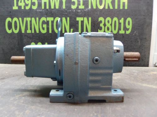 Sew-eurodrive gear reducer p/n:r37ad2 19.31:ratio s.o.880252411.00.00.001 new for sale