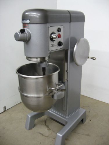 Hobart 40 qt mixer,model d-340   !!! very nice mixer !!!   !!  warranty !! for sale