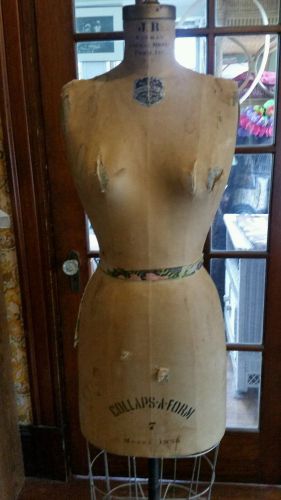 Vintage J. R. Bauman Size 7 Collaps-A-Form  Dress Form Model 1958