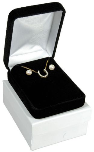 Black Velvet Pendant Necklace Earrings Jewelry Gift Box 2 1/4&#034; x 3&#034; x 1 1/4&#034;H