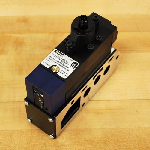 Parker h1e65pg2b9000fb solenoid valve w/manifold base - new for sale