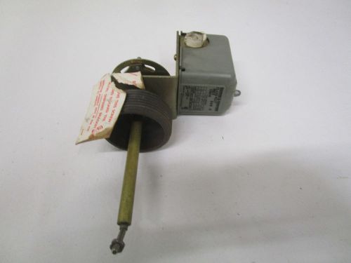 SQUARE D 9037-HG3 SER. C FLOAT SWITCH (AS PICTURED) *NEW NO BOX*