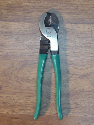 S-K 15019 Cable Cutters,9-1/4&#034; Excellent Condition With Green Vinyl Grips