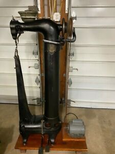 PURITAN MAN&#039;F&#039;G Co LEATHER VINTAGE SEWING MACHINE FOR LUGGAGE BOOTS SADDLERY