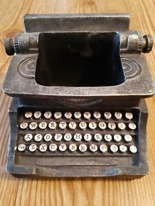VINTAGE STYLE TYPEWRITER BUSINESS CARD HOLDER