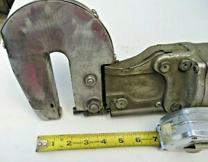 CHICAGO PNEUMATIC CP-351 COMPRESSION/SQUEEZER RIVETER