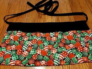 WAITRESS APRON 3 POCKETS CHRISTMAS ORNAMENTS AND BALLS