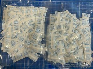 100pcs Silica Gel Packets Moisture Absorber Desiccant Food Grade Sachet