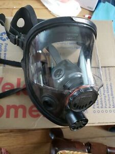 Honeywell North 76008A Full Face Respirator Used