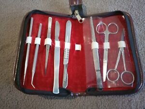 Dissecting Kit for laboratory work in excellent condition complete from Met App