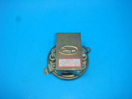 New dwyer 1910-10 series 1900 pressure switch for sale