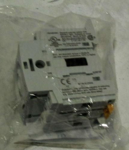 Lot of 4 Eaton Non-Fusible Rotary Disconnect R5A3040U