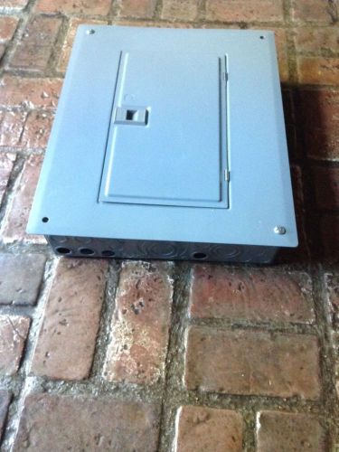 SQUARE D  electrical  BOARD 100A AMP DISTRIBUTION PANEL with breakers