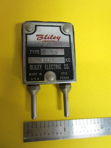 VINTAGE BLILEY MC7 QUARTZ RADIO CRYSTAL FREQUENCY 2092 KC