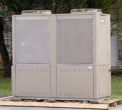 Dual stage legacy 10 ton outdoor chiller refurbished scroll pact120d2-t4-z for sale