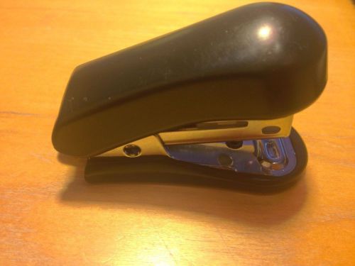 NOT JUST YOUR NORMAL MINI STAPLER FOR YOUR OFFICE OR WORKPLACE DESK OR SCHOOL!!!