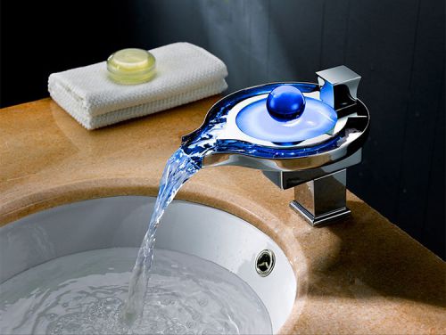 Yanksmart Waterfall LED 3 Color Chrome Faucet Bathroom Brass Sink Mixer Tap