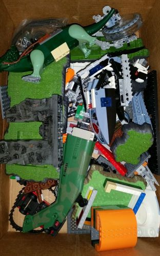 Assorted Legos,approx 3-5 lbs,Figurals etc.