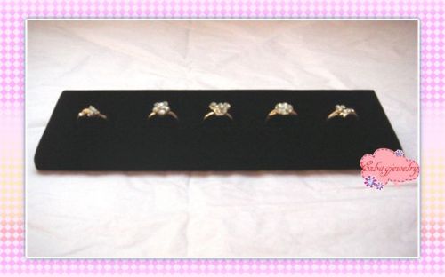 Black velvet 5 slots ring showcase display stand jewelry display for sale
