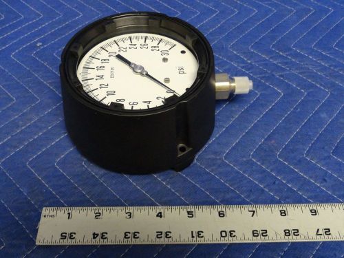 New enfm 30 psi 1/2&#034; npt process pressure gauge   n76 for sale