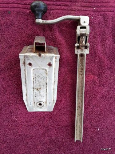 EDLUND VERMONT SIZE NO 2 MANUAL COMMERCIAL CAN OPENER WITH BRACKET USED USA MADE
