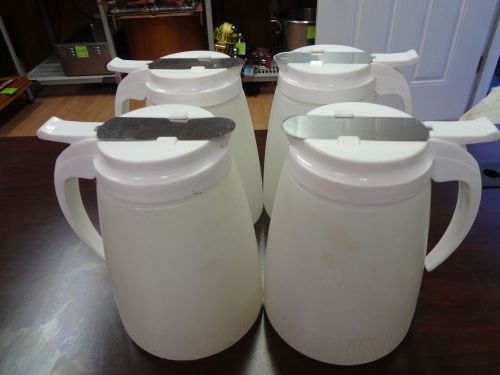 Polyethylene Dripcut Server Jar With Top 48 Ounce 4748-05