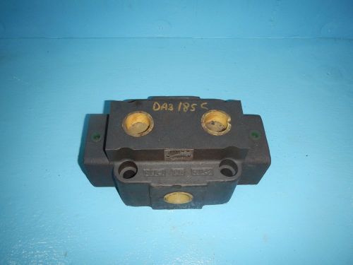 Double A DA3-185-C  Hydraulic Directional Valve Oil Piloted 1-1/4&#034;