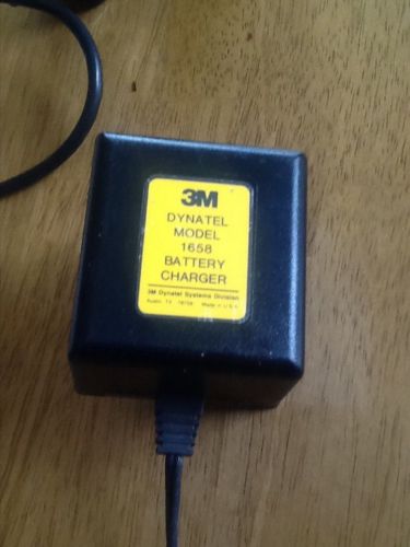 Dynatel AC ADAPTER Battery Charger model 1658
