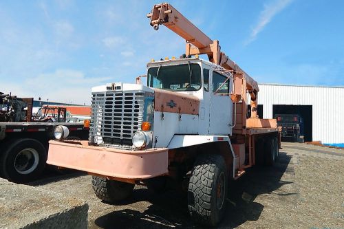 Used 1974 oshkosh with atlas 220.1 articulating crane for sale