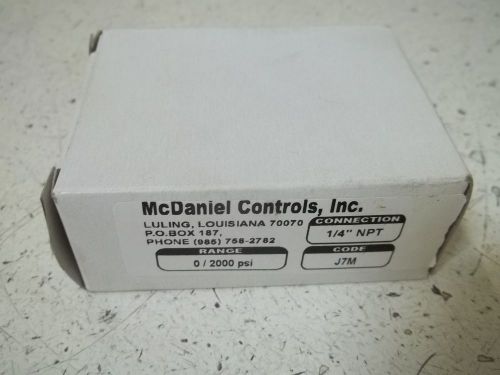 MCDANIEL CONTROLS, INC. J7M GAUGE 0-2000PSI *NEW IN A BOX*